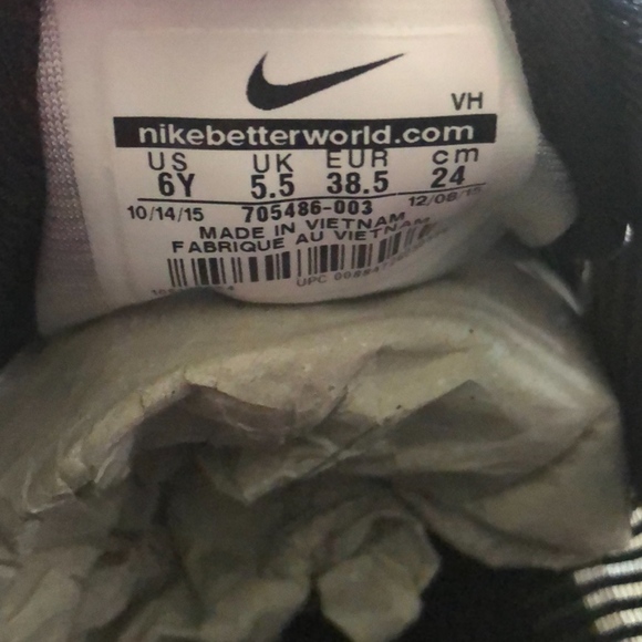 NWOB NIKE Rosherun Flight weight - Picture 6 of 7